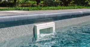 Skimmer Installation in Kendall, FL: What Pool Owners Should Know